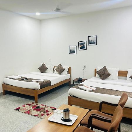 Hotel Queens Comfort Mysore Luaran gambar