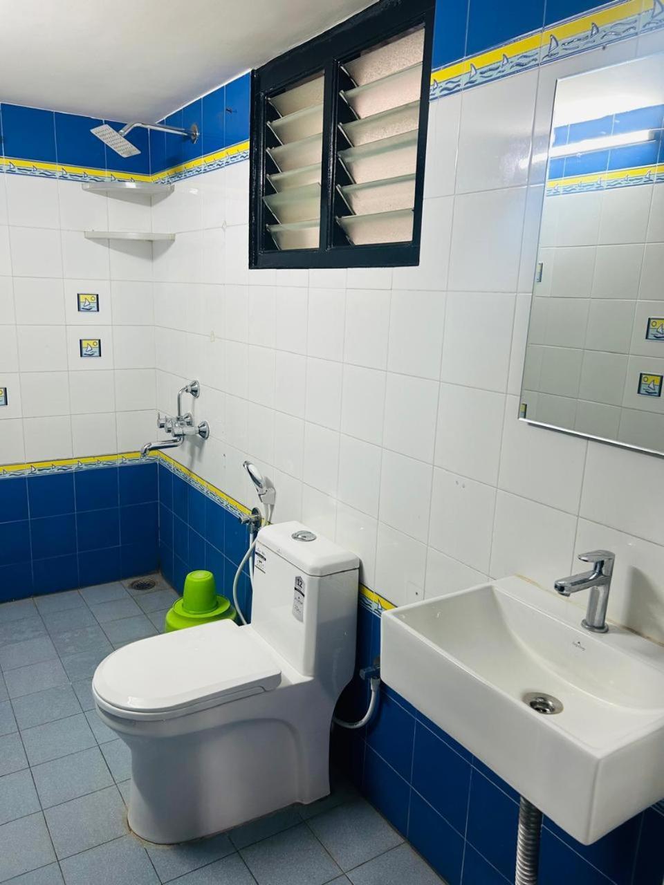 Hotel Queens Comfort Mysore Luaran gambar