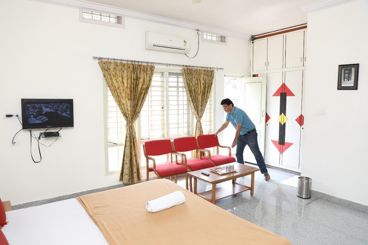 Hotel Queens Comfort Mysore Luaran gambar
